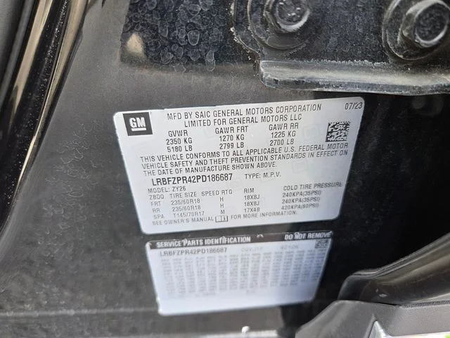 Used 2023 Black Buick Essence image 18