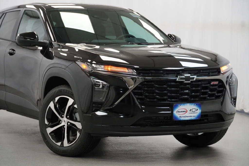 New 2026 Mosaic Black Metallic Chevrolet 1RS image 7