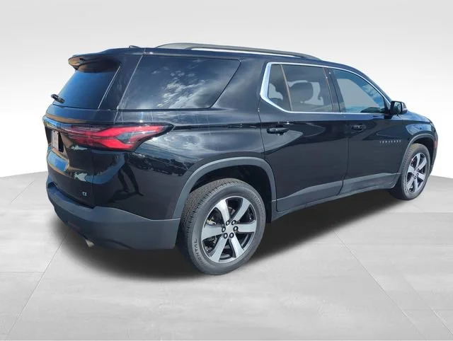 Used 2023 Mosaic Black Metallic Chevrolet LT Leather image 6