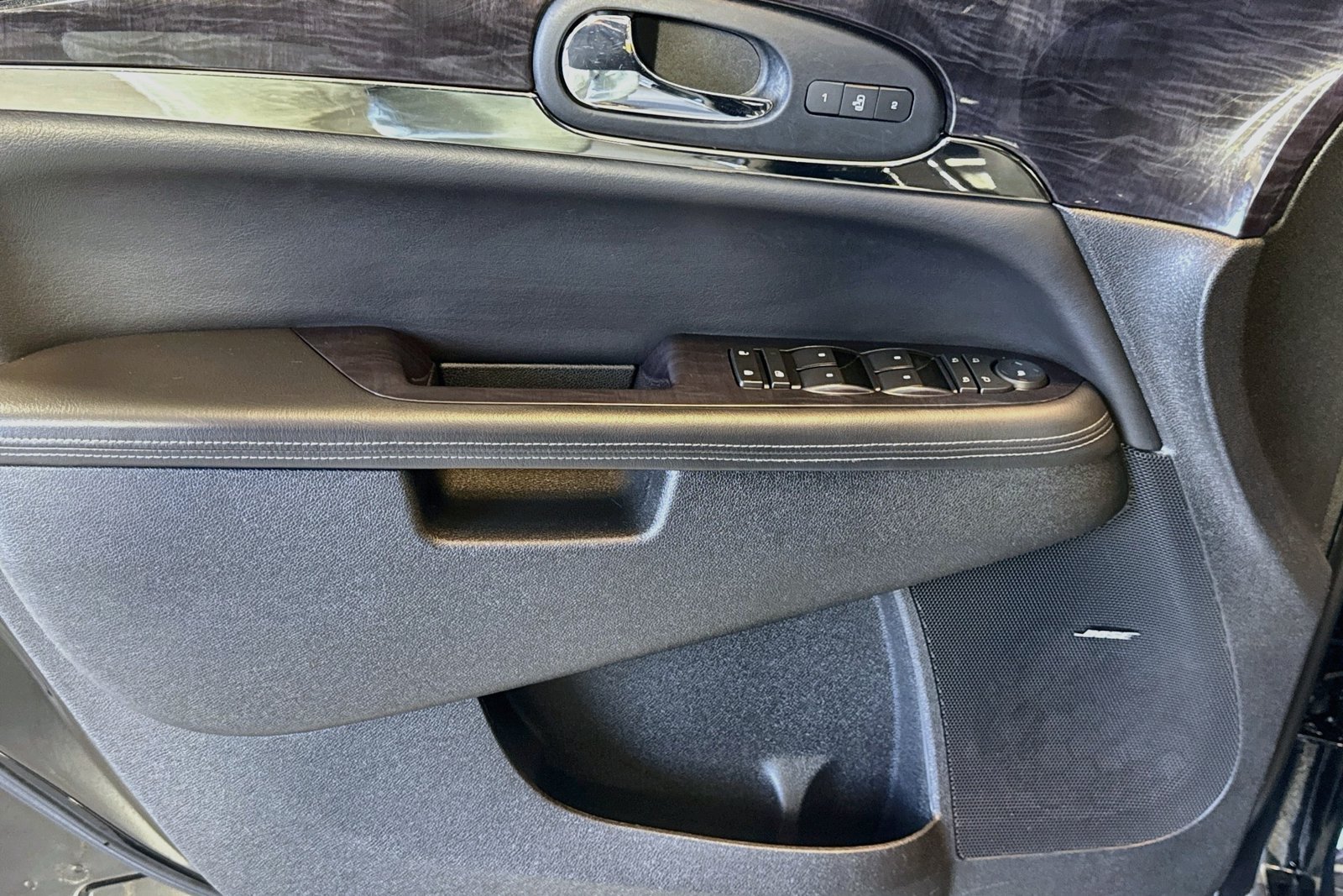 Used 2017 Ebony Twilight Metallic Buick Premium image 16