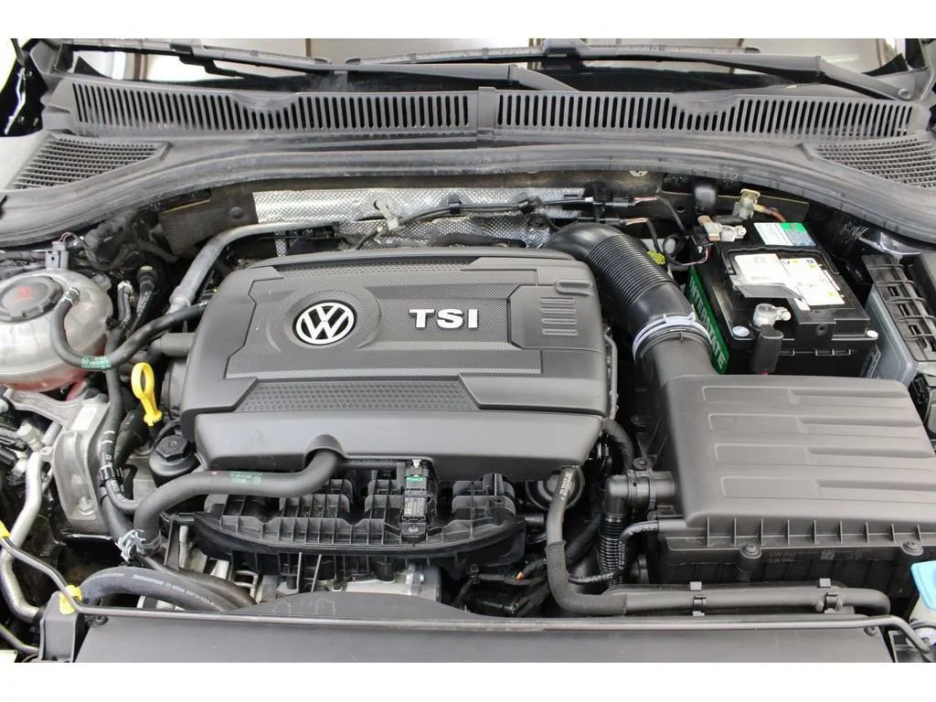 Used 2022 Black Volkswagen 2.0T Autobahn image 15