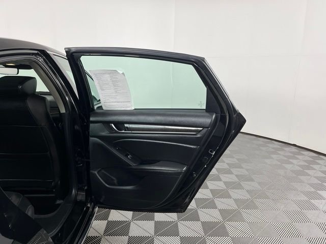Used 2021 Black Honda Touring image 37
