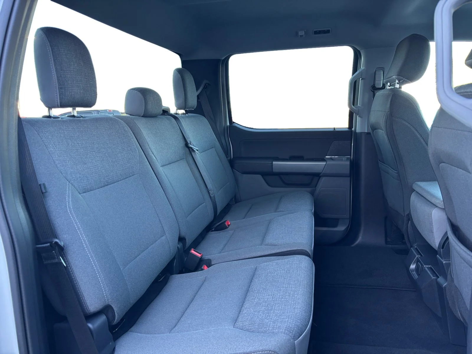 Used 2025 White Ford XLT image 18