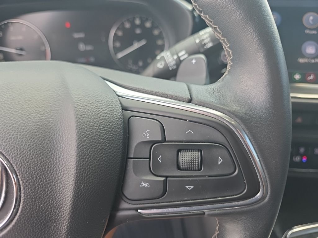 Used 2021  Buick Preferred image 18