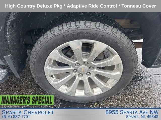 Used 2022 Black Chevrolet High Country image 28