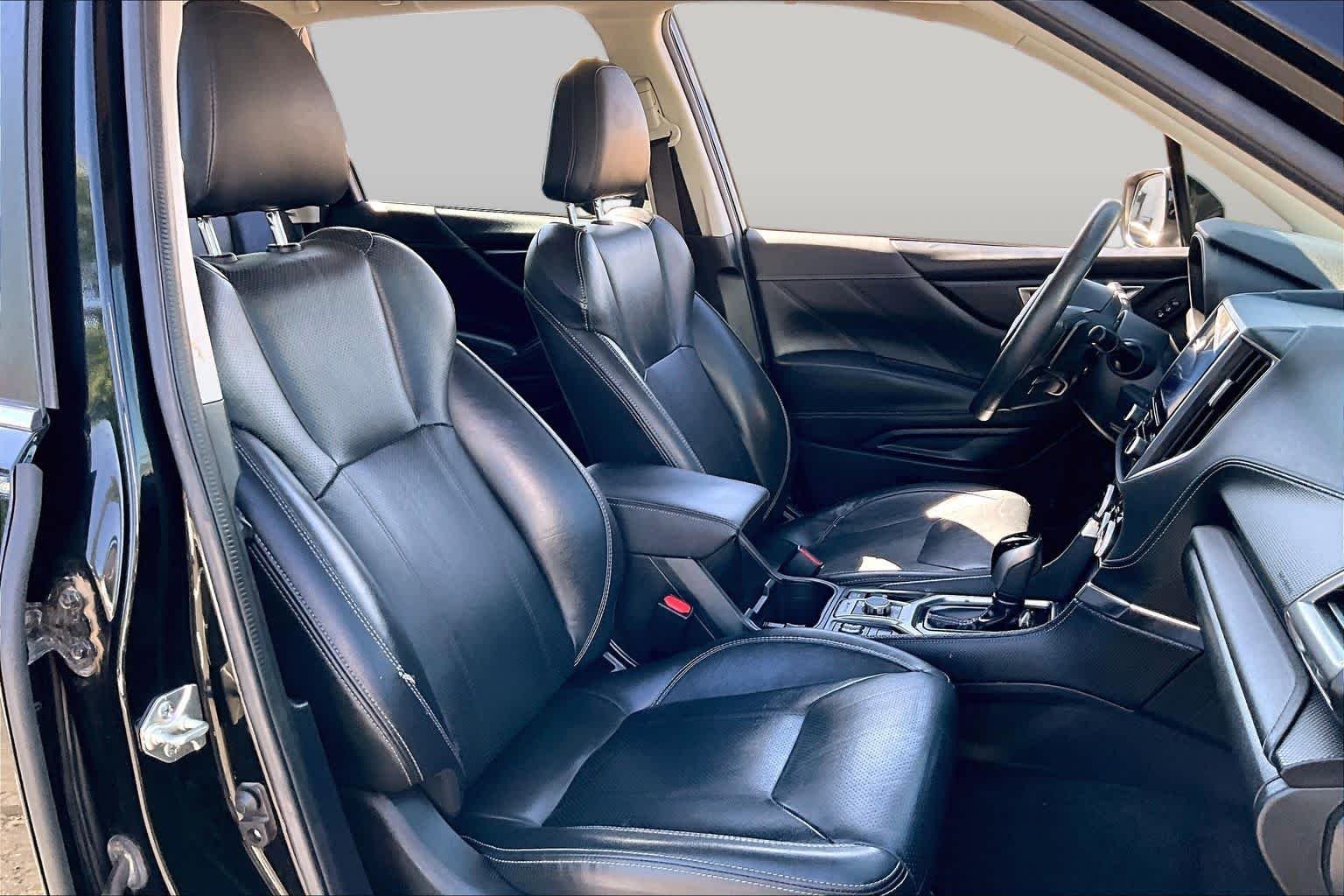 Used 2021 Crystal Black Silica Subaru Touring image 8