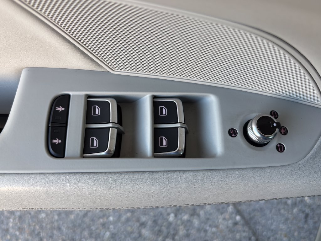 Used 2015 Daytona Gray Audi 4.0T Prestige image 25