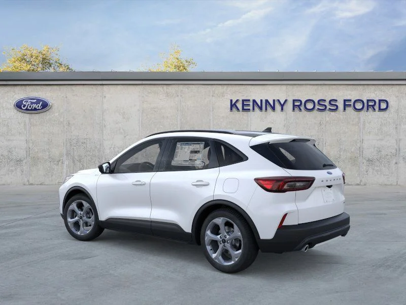 New 2025 Star White Metallic Tri-coat Ford ST-Line image 4