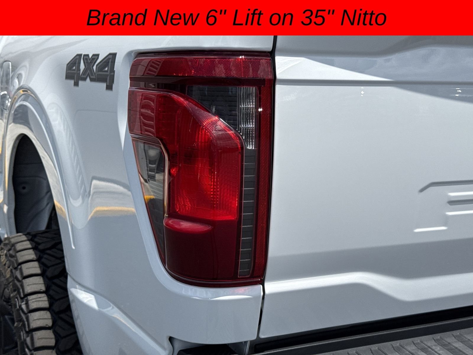 Used 2024 Oxford White Ford XLT image 10