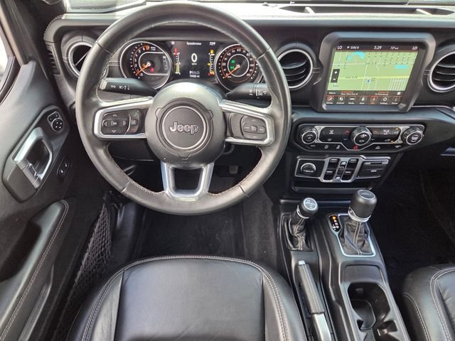 Certified Used 2020 Gray Jeep Overland image 17