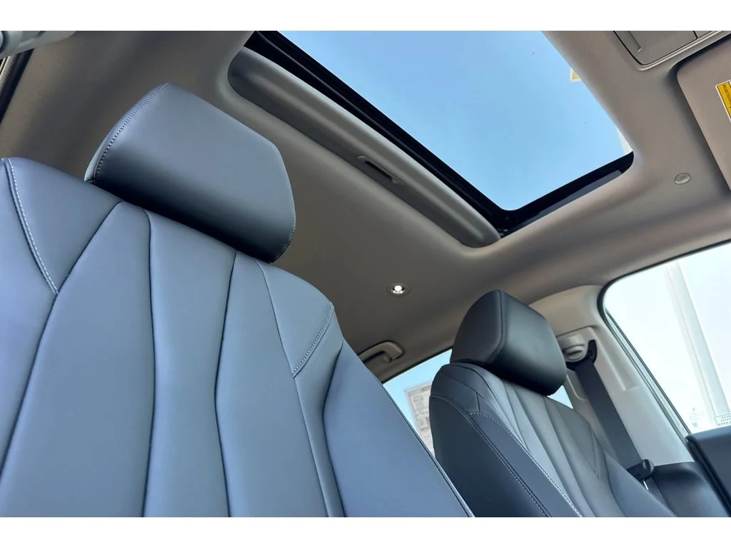 New 2026 Solar Silver Metallic Acura Base image 14