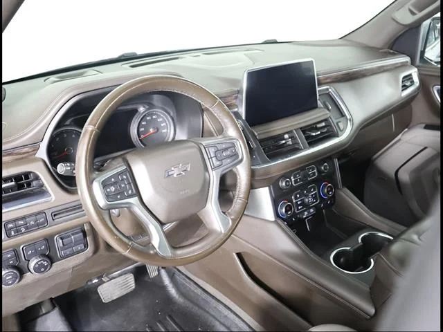 2021 Chevrolet Suburban Z71 - Photo 6