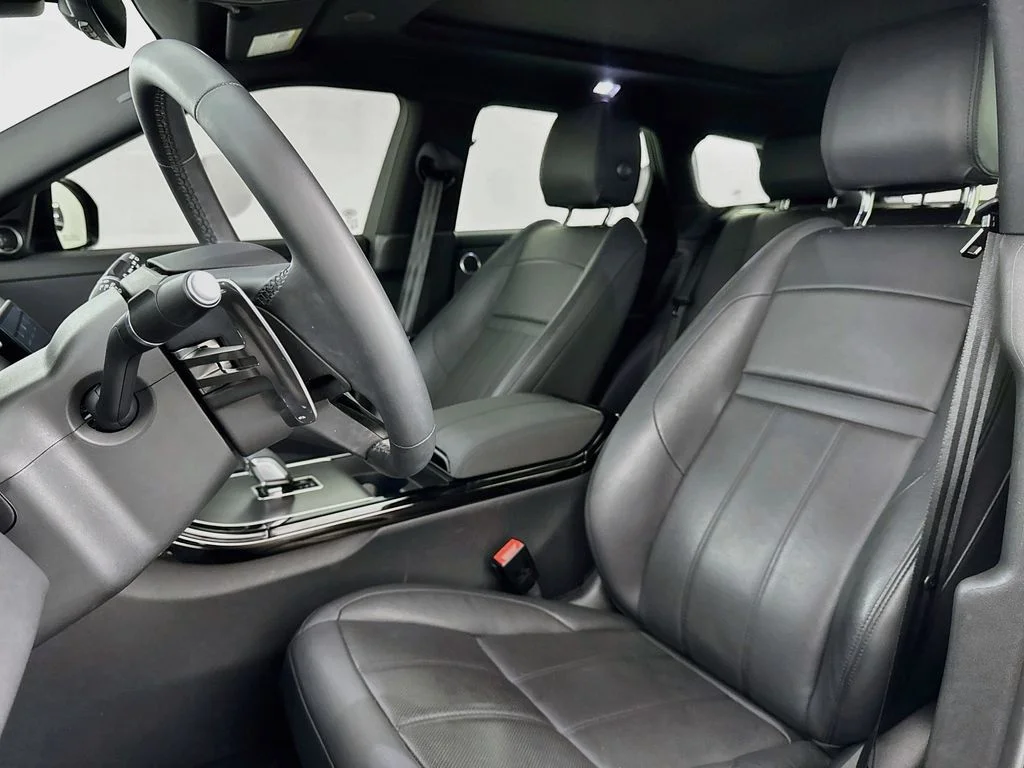 Used 2026 Black Land Rover Core S image 21