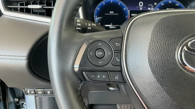 Used 2026  Toyota XLE image 12