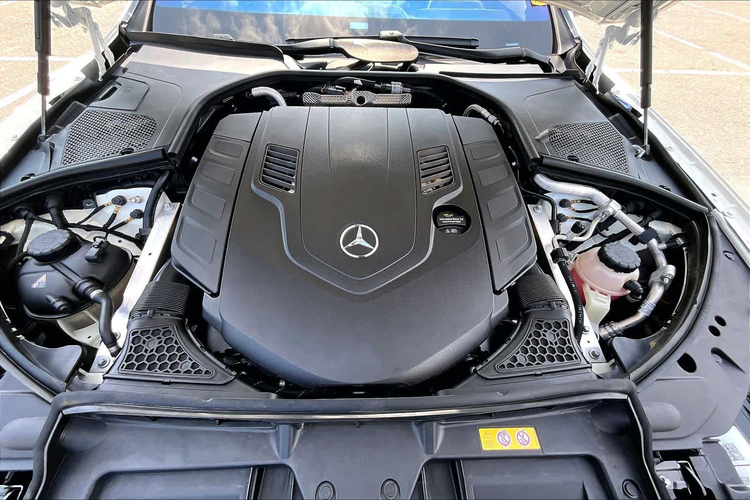 Used 2022 MANUFAKTUR Diamond White Mercedes-Benz S 580 image 32