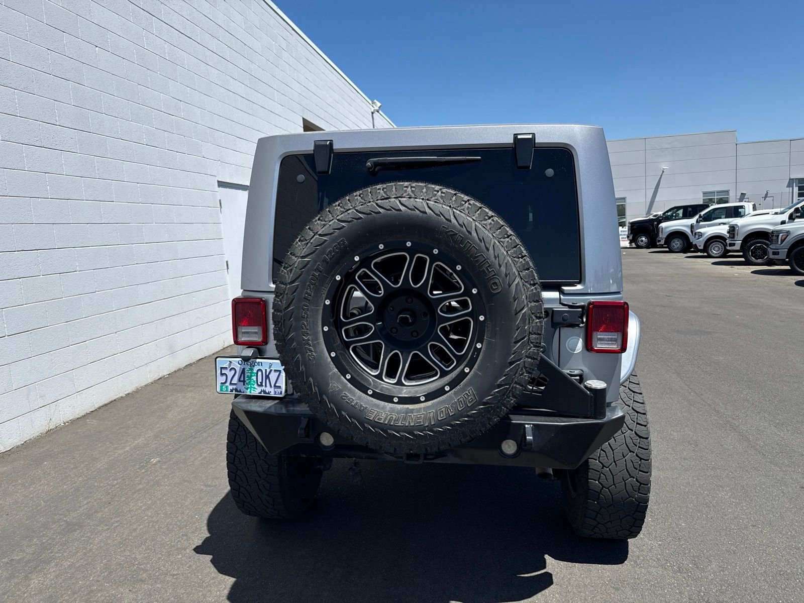 Used 2017 Silver Jeep Unlimited Rubicon image 5