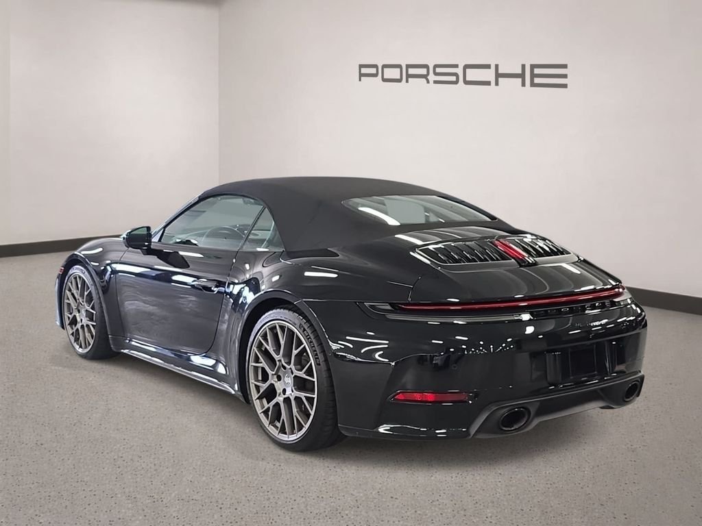 Used 2025  Porsche Carrera image 3