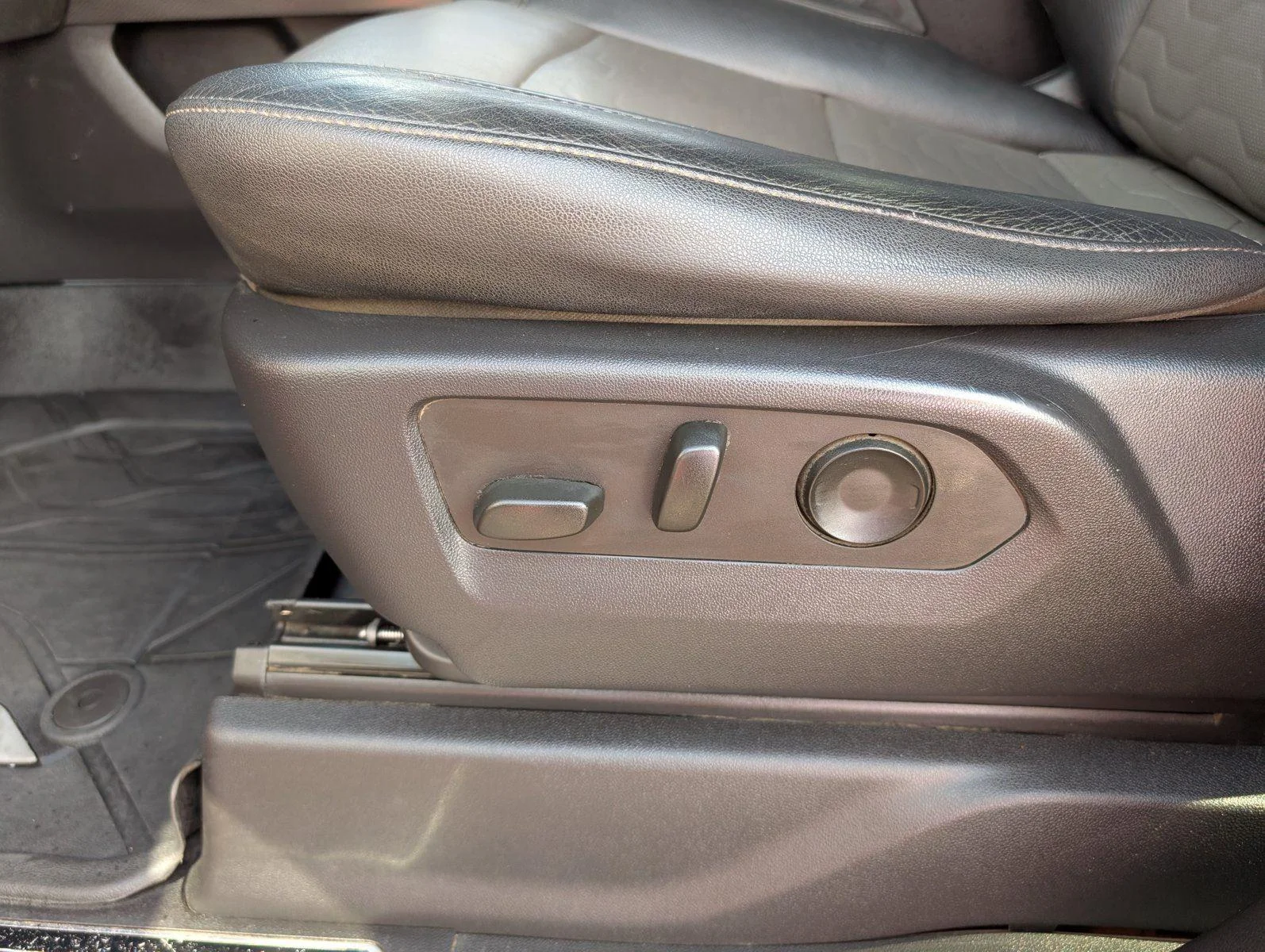 Used 2023 Red Hot Chevrolet ZR2 image 14