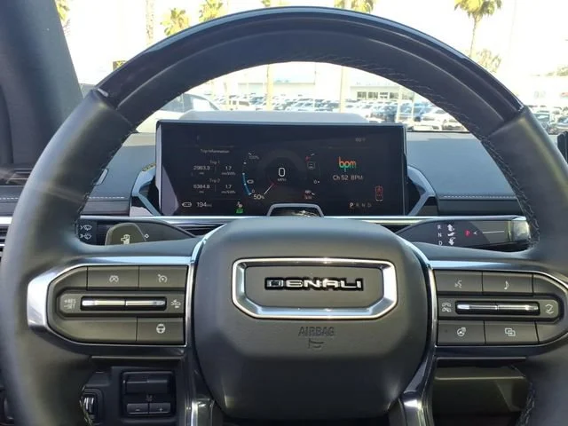 Used 2025 Deep Ocean Metallic GMC Extended Range Denali image 25