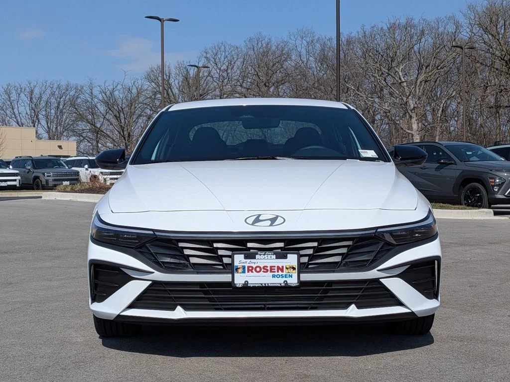 New 2026 White Hyundai SEL Sport image 2