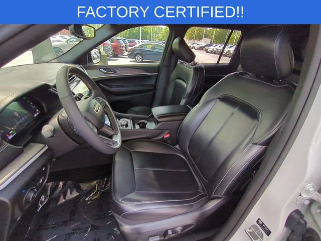 Used 2024 White Jeep 4xe image 16