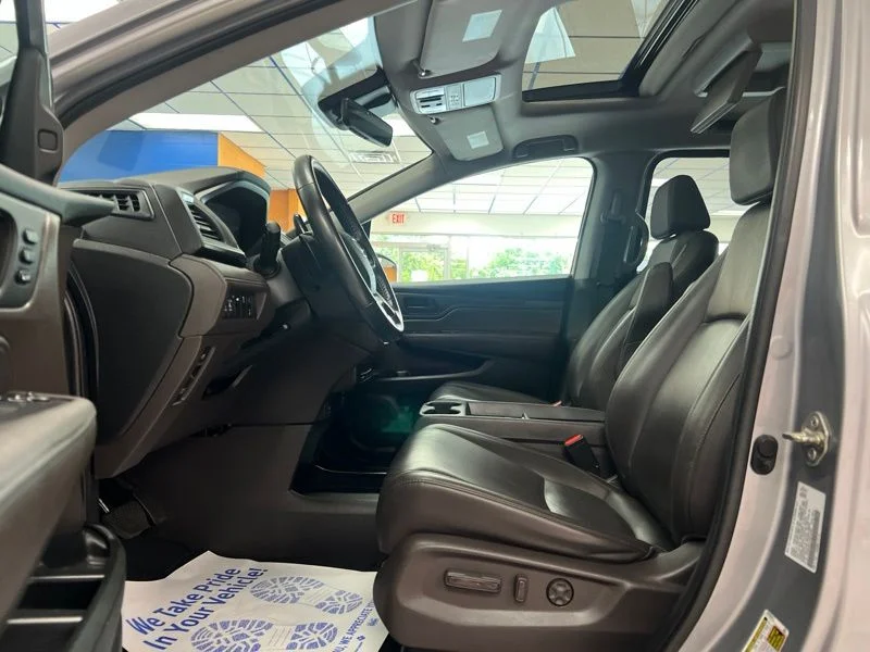Used 2019  Honda EX-L image 21