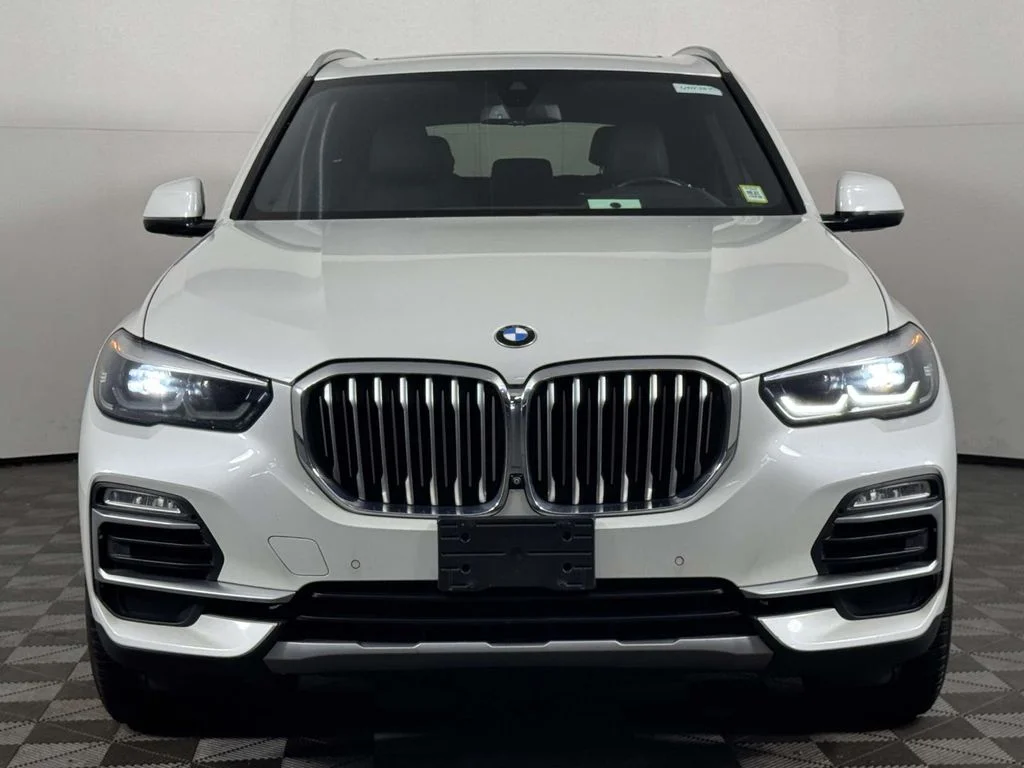 Used 2020 White BMW xDrive40i image 6