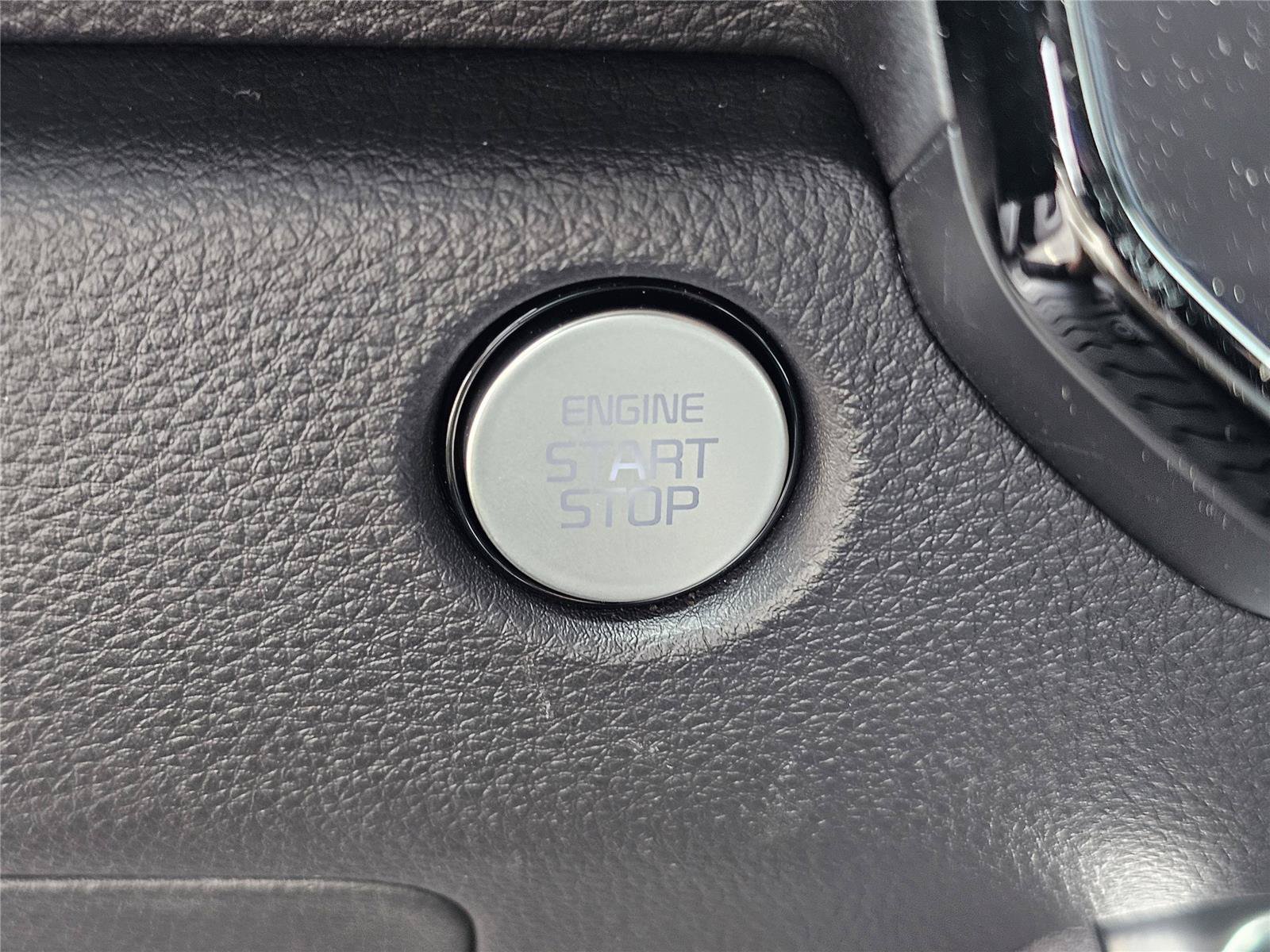2026 Kia Carnival SX - Photo 24