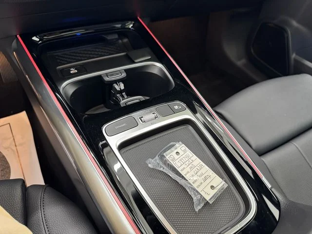 New 2026 Mountain Grey Metallic Mercedes-Benz GLA 250 image 40