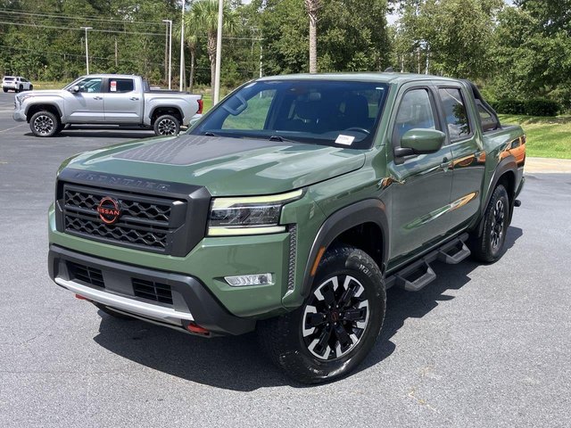 2023 Nissan Frontier PRO-4X Crew Cab
