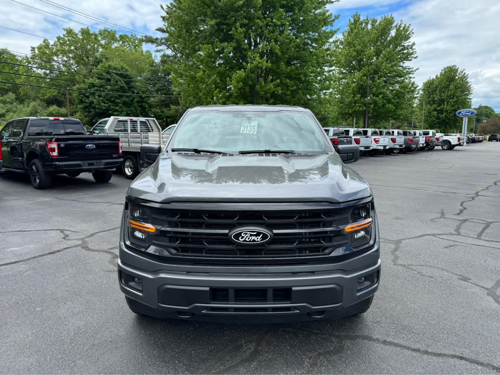 New 2026 Carbonized Gray Metallic Ford XLT image 9