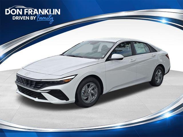 2026 Hyundai ELANTRA SE