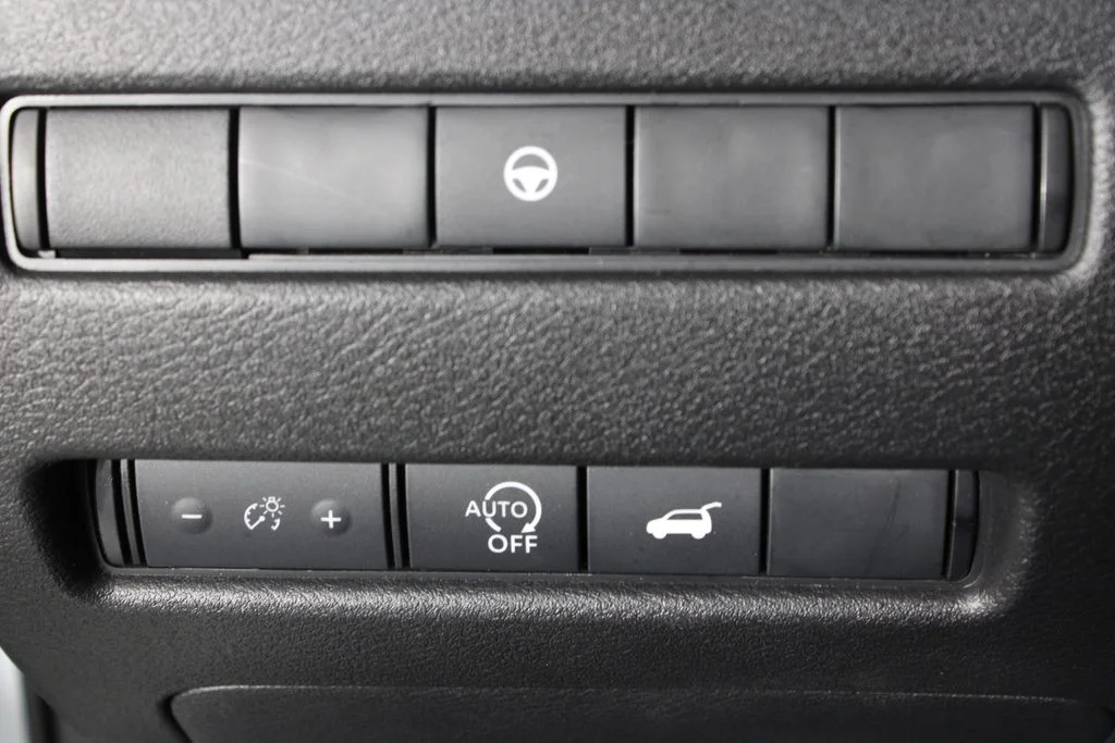 2024 Nissan Rogue SV - Photo 24