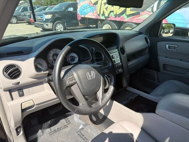Used 2009 Black Honda EX-L image 9