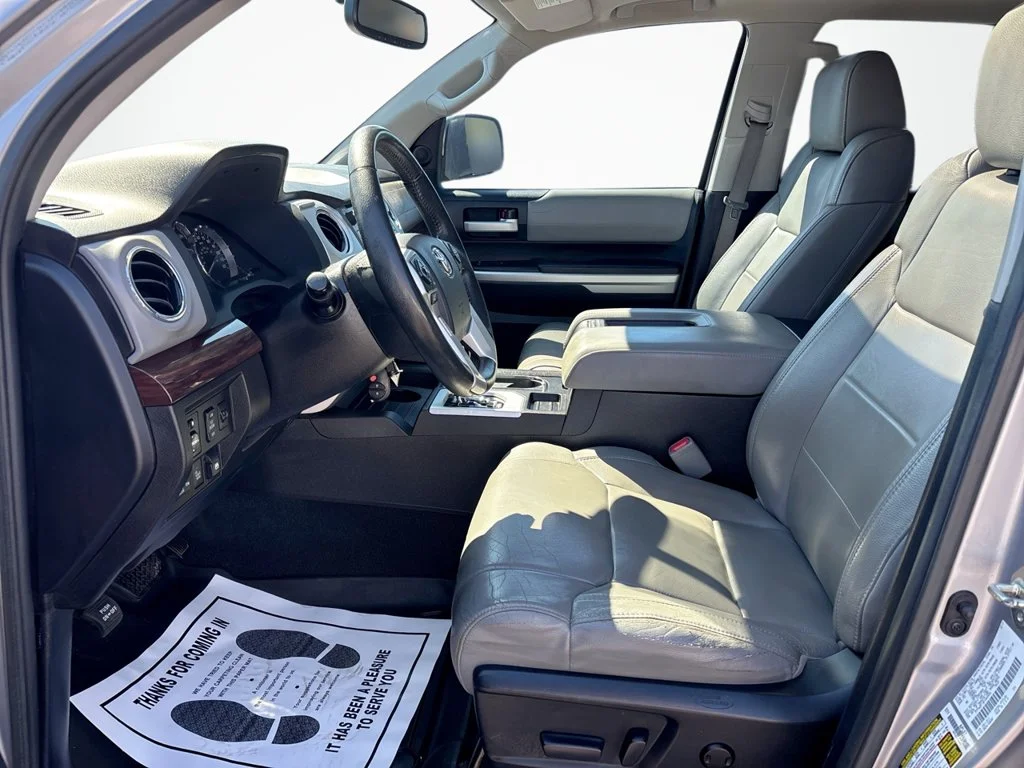 Used 2015 Silver Sky Metallic Toyota Limited image 24