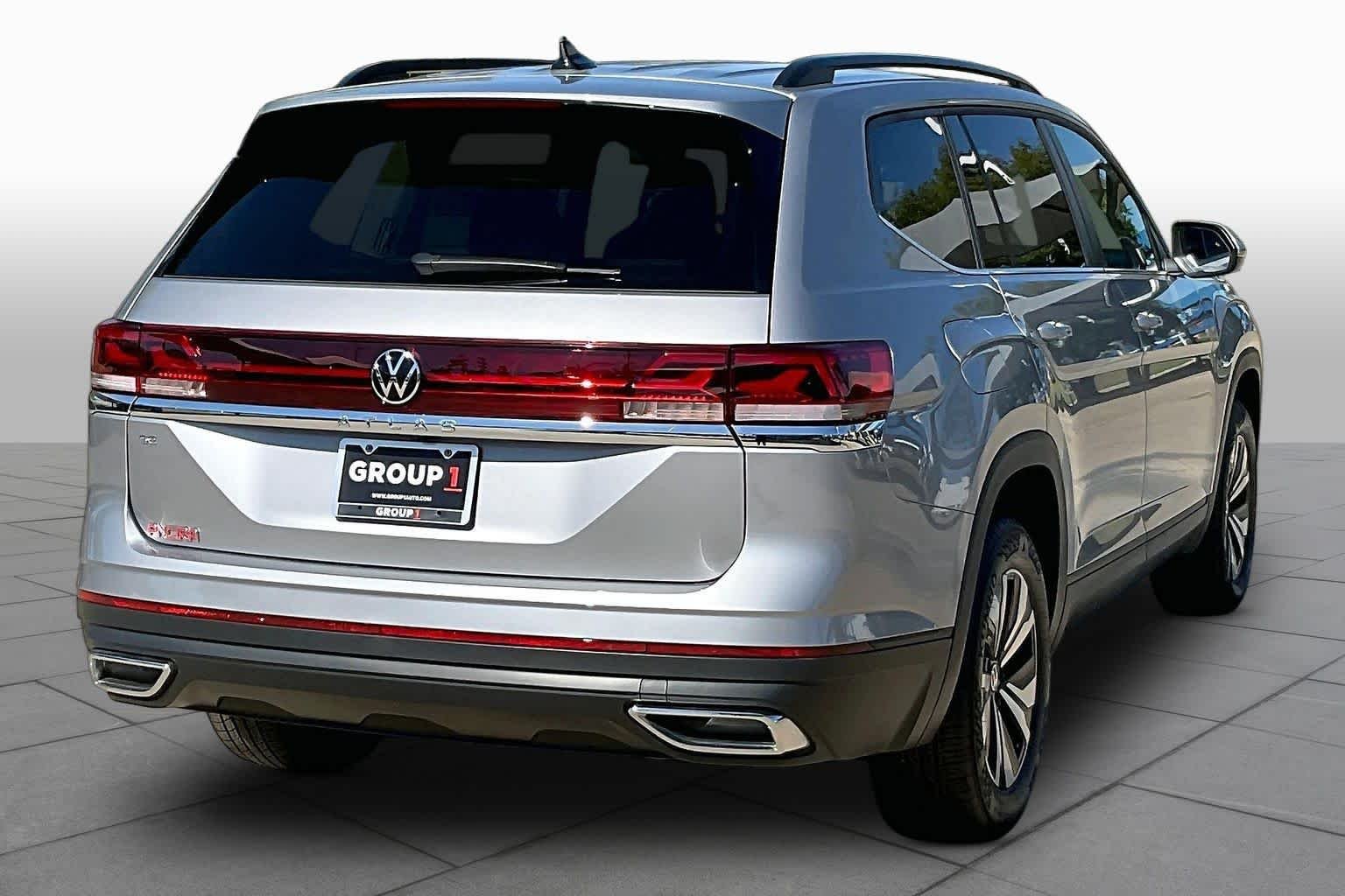 Used 2026 Silver Mist Metallic Volkswagen 2.0T SE image 13