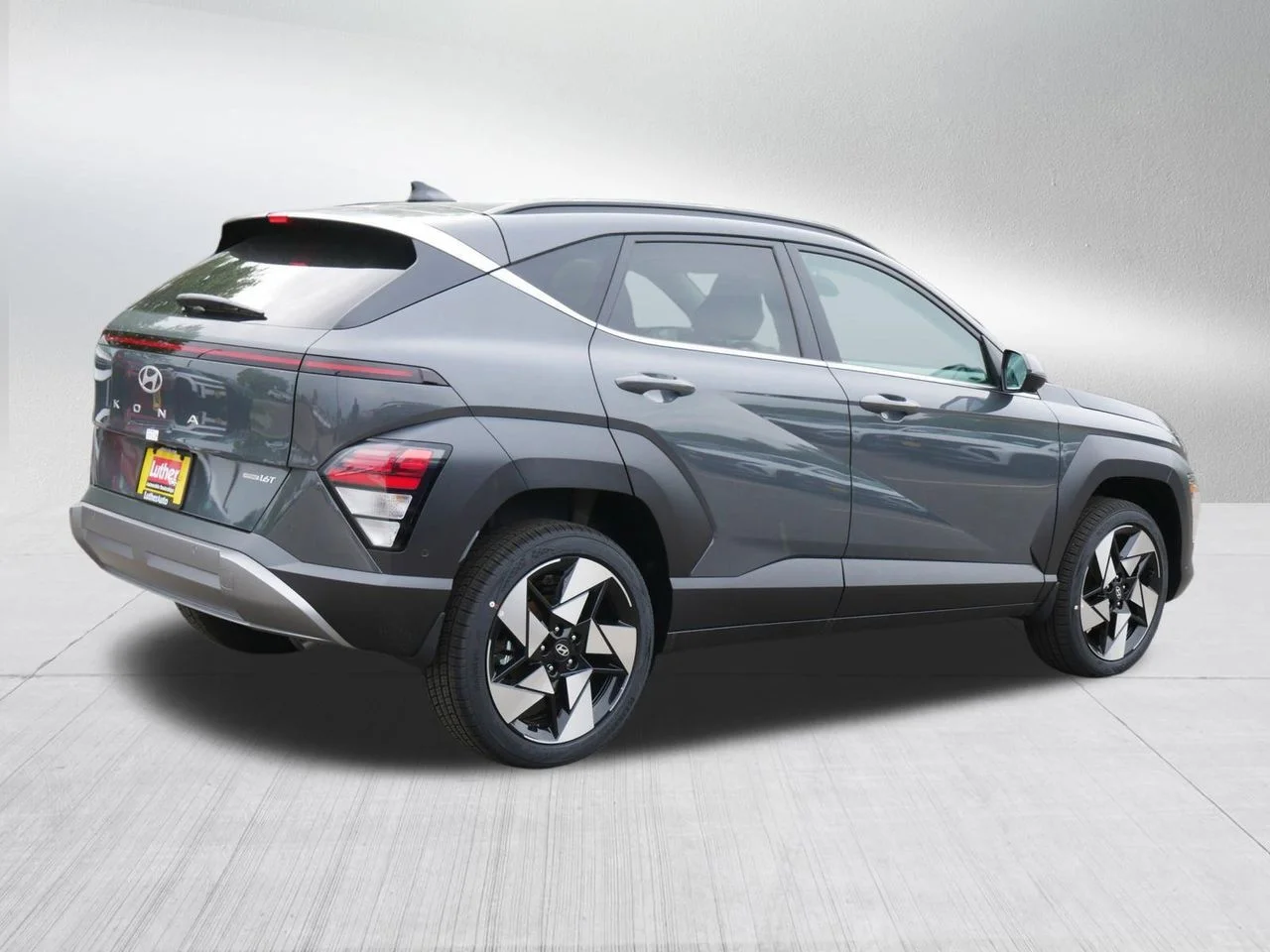 New 2026 Ecotronic Gray Pearl Hyundai Limited AWD image 4