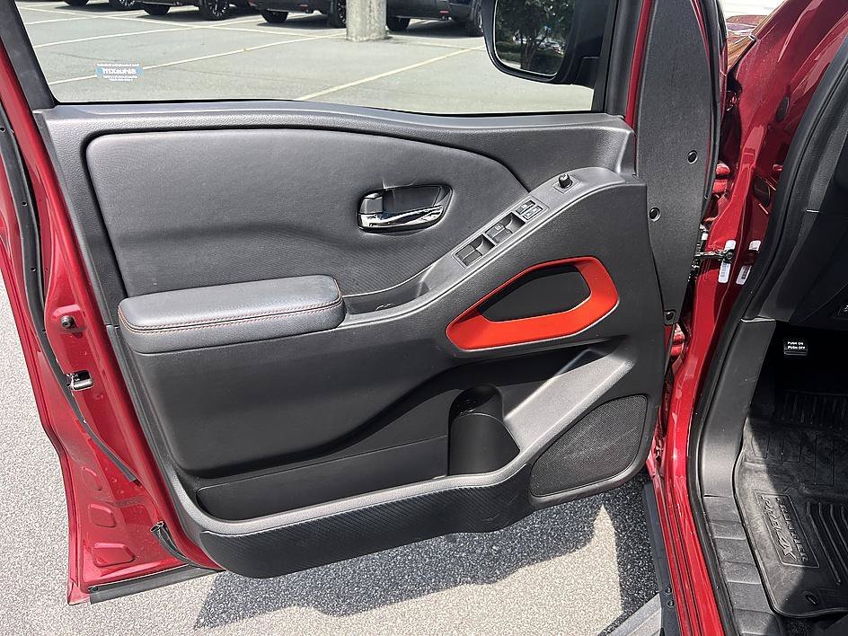 Used 2022 Cardinal Red Tricoat Nissan PRO-4X image 19