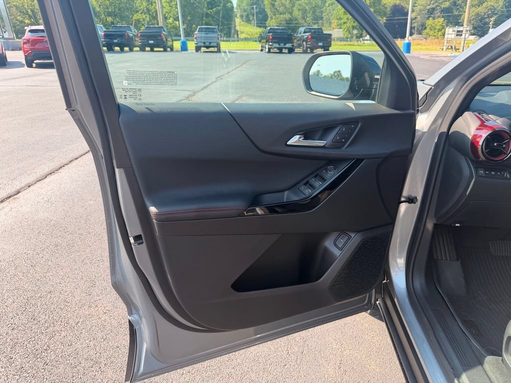 New 2027 Sterling Gray Metallic Chevrolet RS image 27