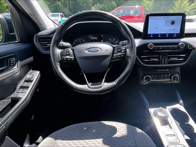 Used 2022 Blue Ford SE image 5