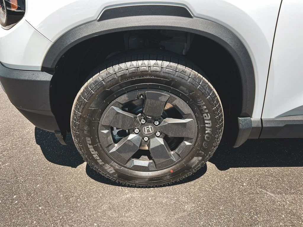 New 2026 Platinum White Pearl Honda RTL Towing image 12