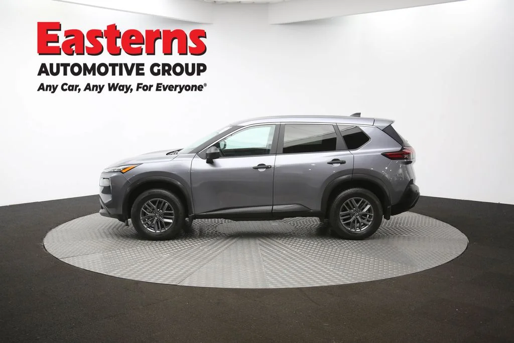 Used 2023 Gray Nissan S image 58