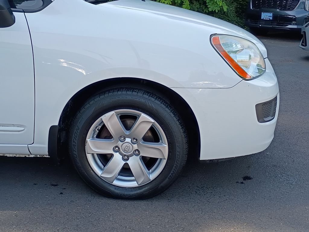 Used 2007 White Kia LX image 1