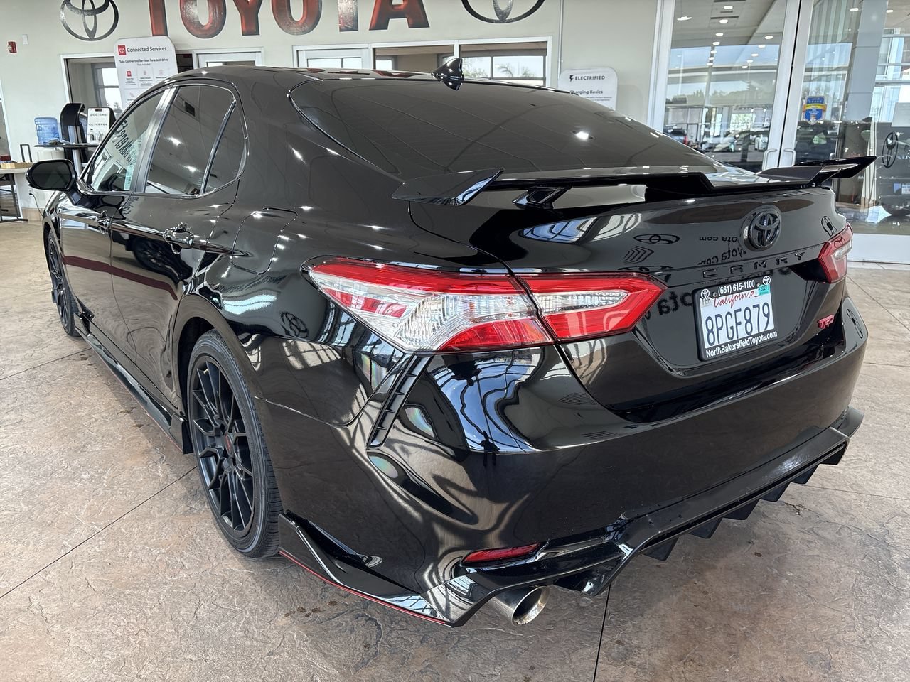Used 2020 Midnight Black Metallic Toyota XSE V6 image 8