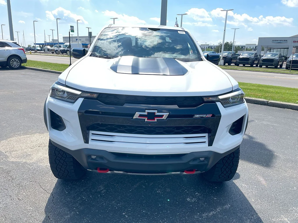 Used 2023 Summit White Chevrolet ZR2 image 30