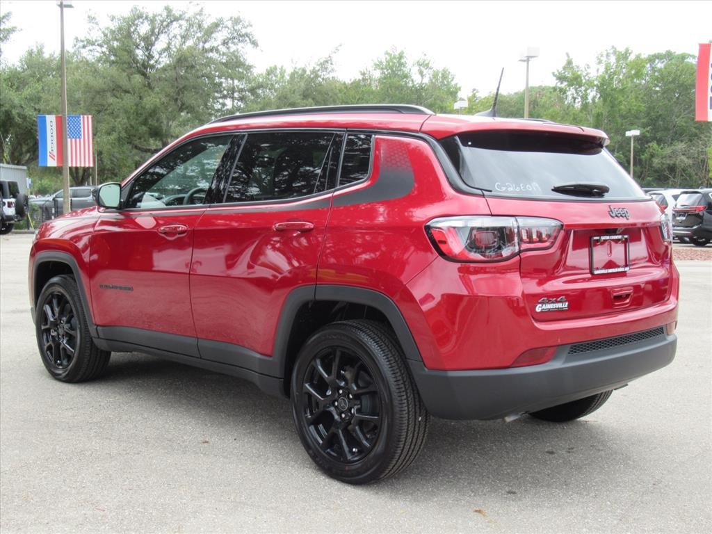 2026 Jeep Compass Latitude Altitude photo 4