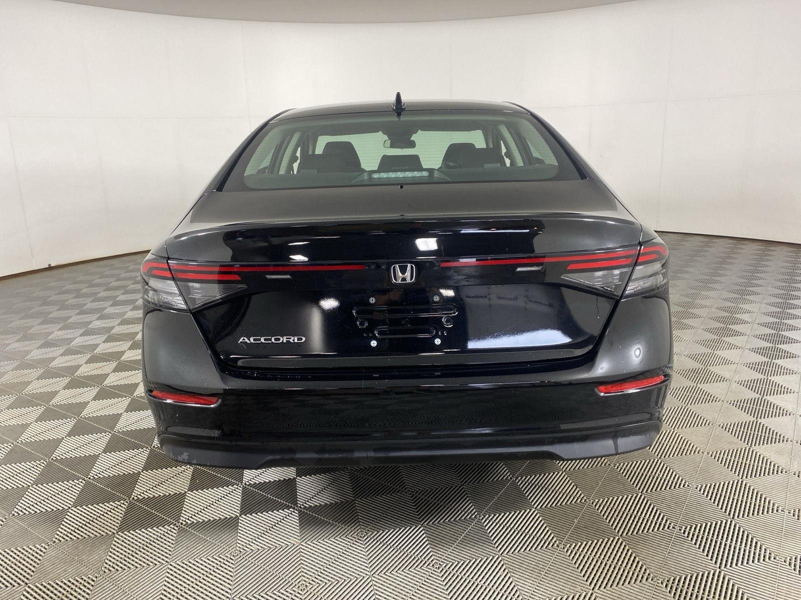 Used 2023 Crystal Black Pearl Honda EX image 6
