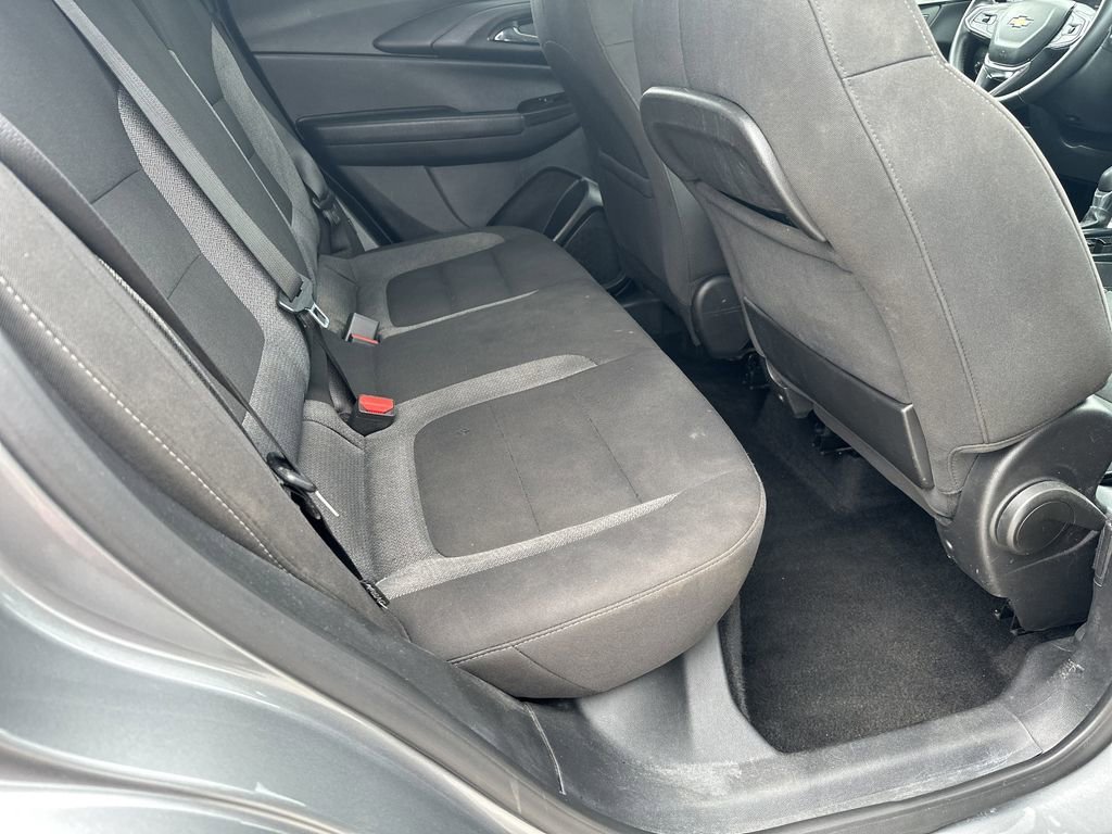 Used 2026 Sterling Gray Metallic Chevrolet LT image 34