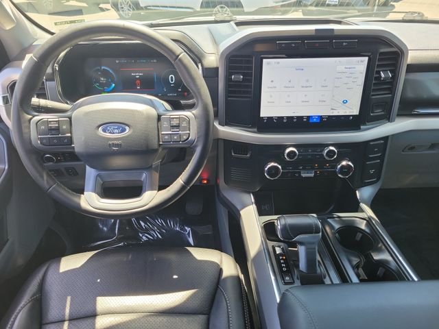 Certified Used 2023 Oxford White Ford XLT image 4