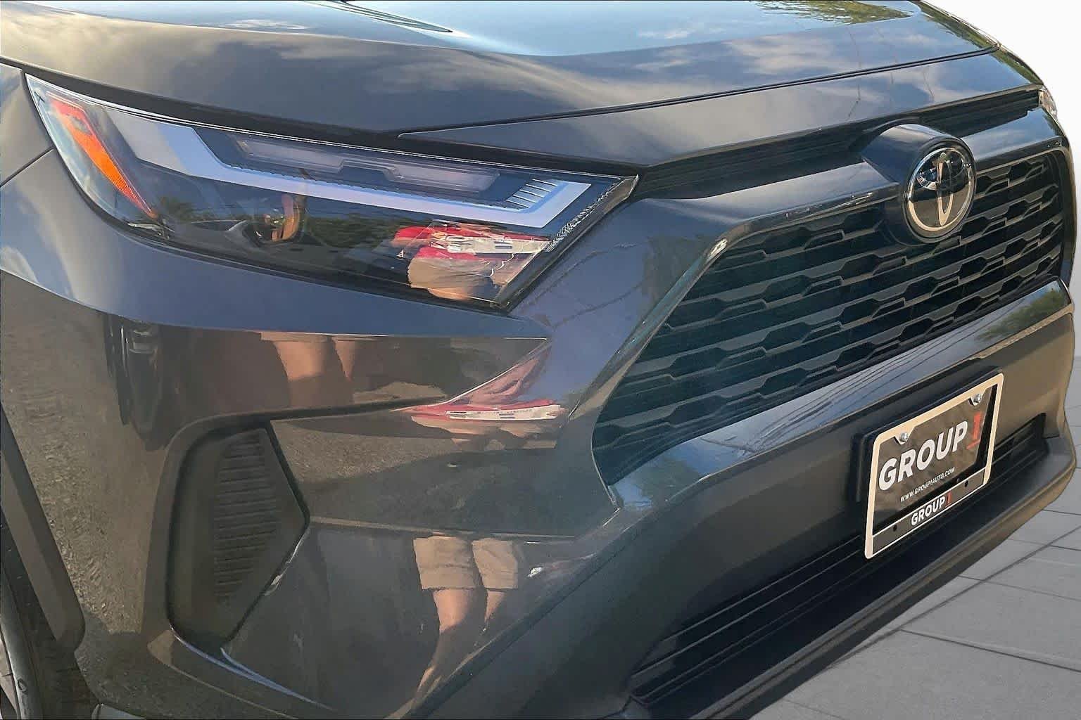 Used 2025 Magnetic Gray Metallic Toyota XLE image 29